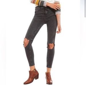 NWOT Free People High Rise Distressed Jeans